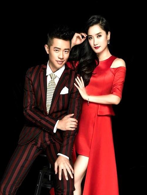 原来凤凰传奇不是夫妻！好多人误会了二十多年。

两人从1998年搭档到现在，玲花