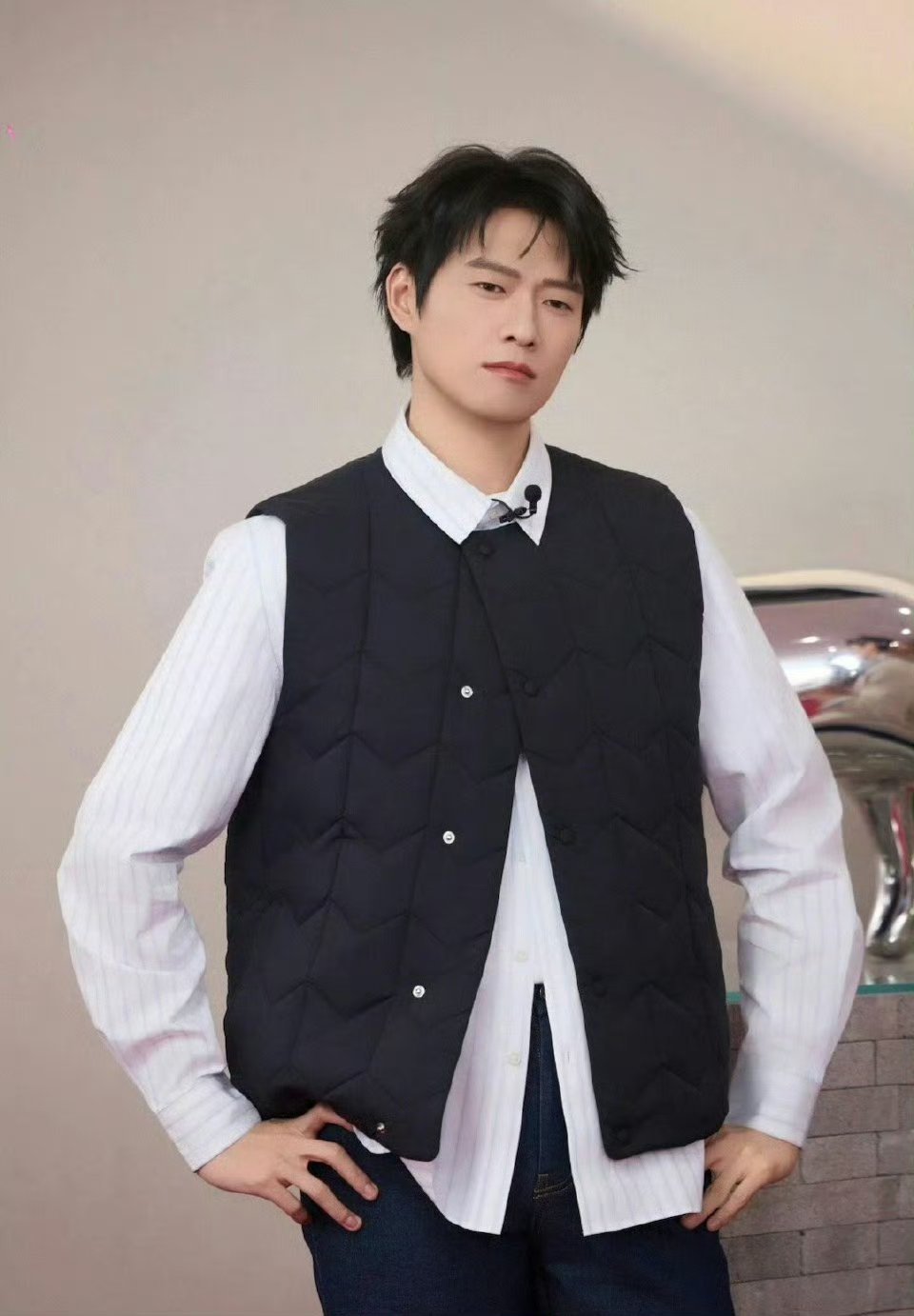 魏大勋官宣微博之夜可以看到大长腿欧巴走红毯喽