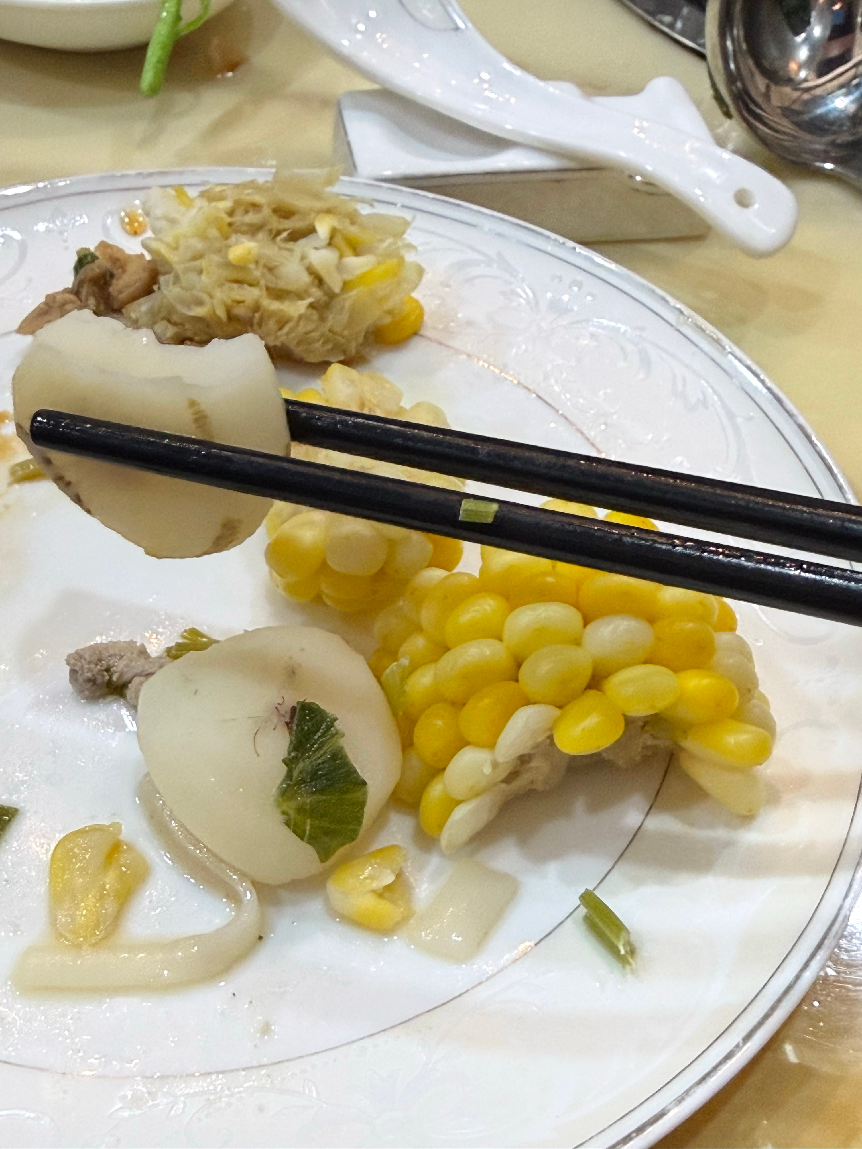 就这样掠夺师叔的汤料太喜欢玉米了 