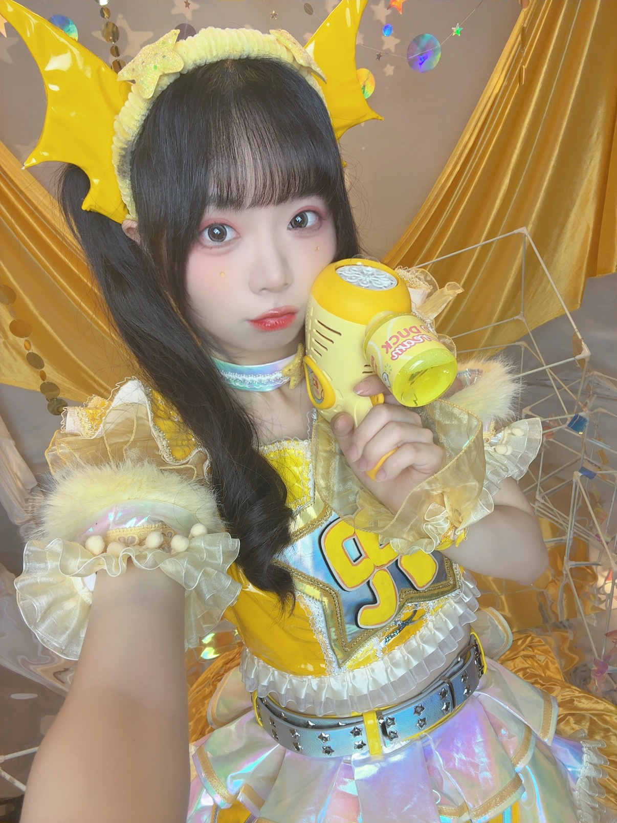⚡️全体欣赏我的皮卡丘系打歌服！⚡️很喜欢这条裙子啊！好像很会打电玩的角色对吧！