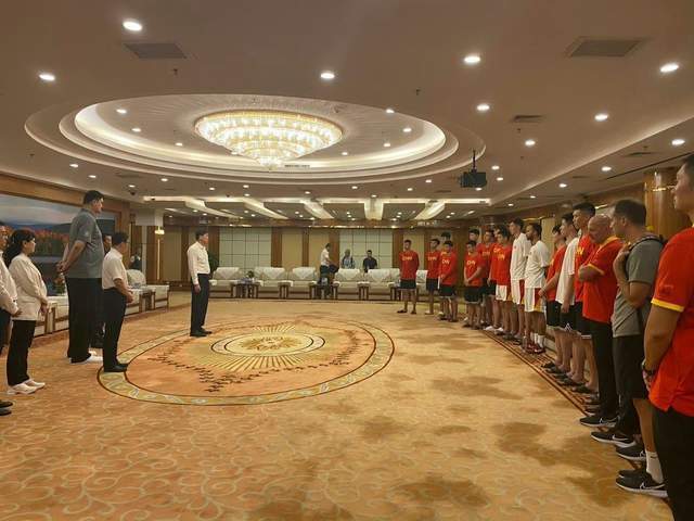 在NBA官方网站上，中国篮球首位归化球员凯尔·安德森的个人资料中国籍已从中国改回