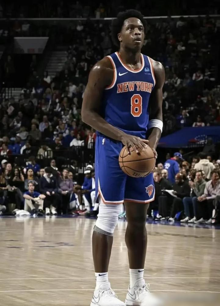 把锡安防到20%，鲍尔防成0%，联盟顶级3D榜首居然是个52号秀，谁敢信？
你