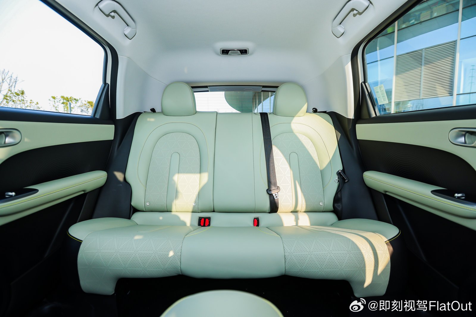 奇瑞全新QQ3开启预售，有以下亮点：1、预售价区间为6.8920-8.9985万