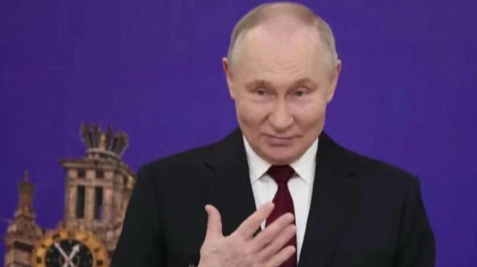 【俄称击退无人机袭普京住所，乌方否认并指俄“造借口”】俄媒报道，12月28日至2