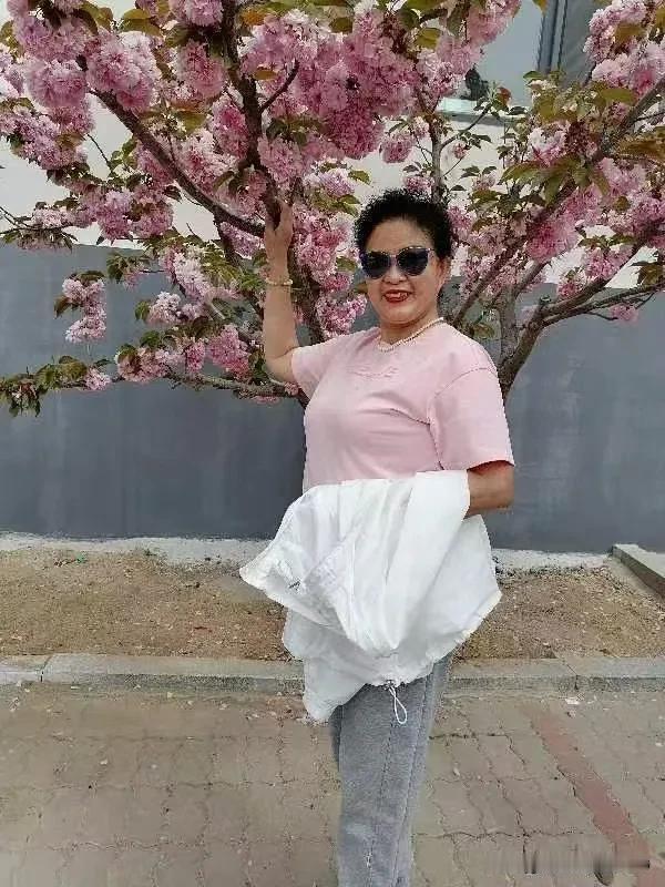 赏璀璨烟火我正在参加天南地北大拜年春节活动，完成任务可瓜分80万元，最高得202