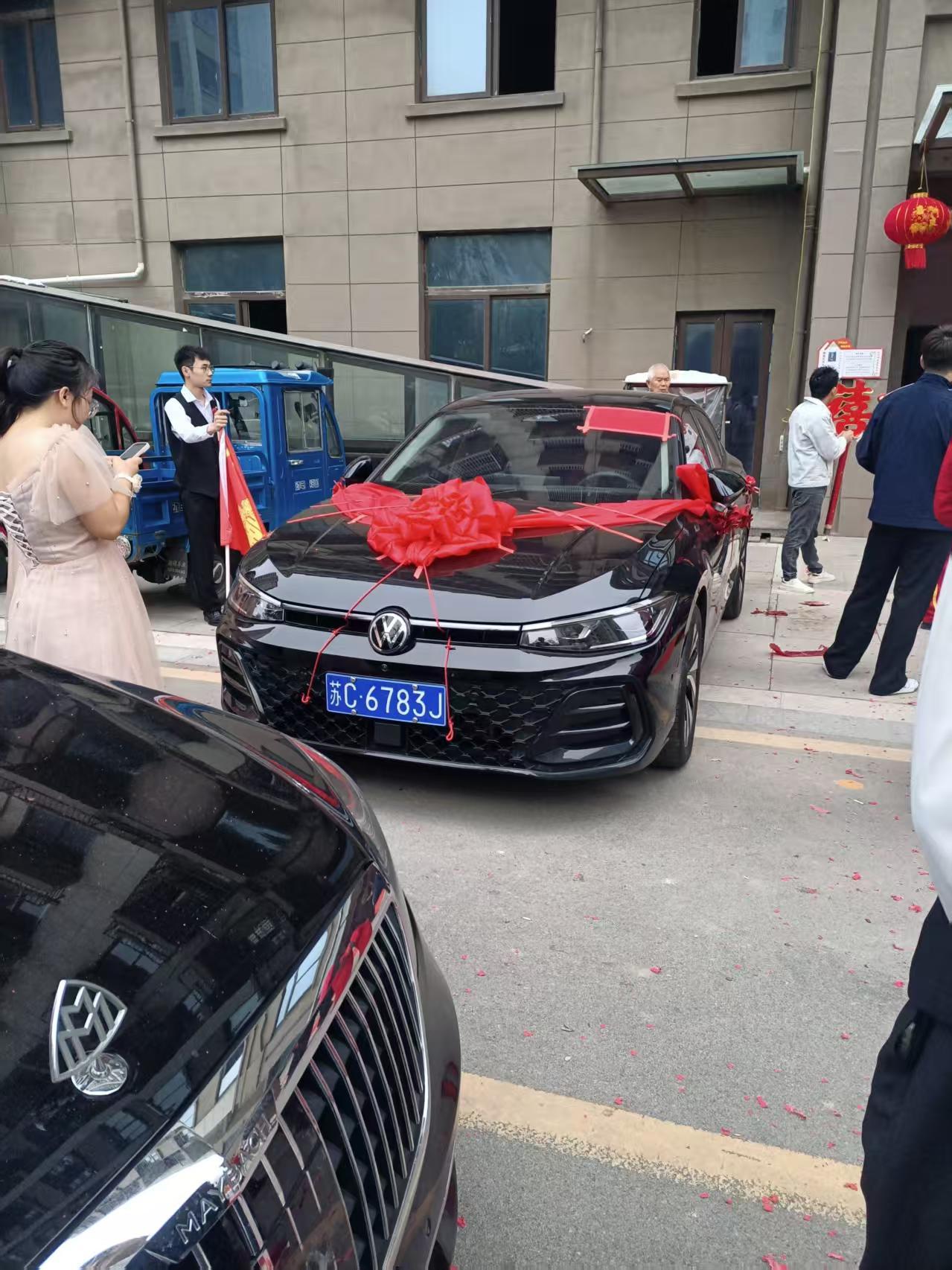 邻居家女儿出嫁陪嫁了一辆车，感觉现在的孩子真有福！