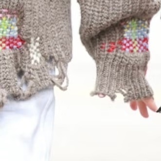 这就是养女儿的快乐吧我女的手手和脚脚都是特别萌人的程度 