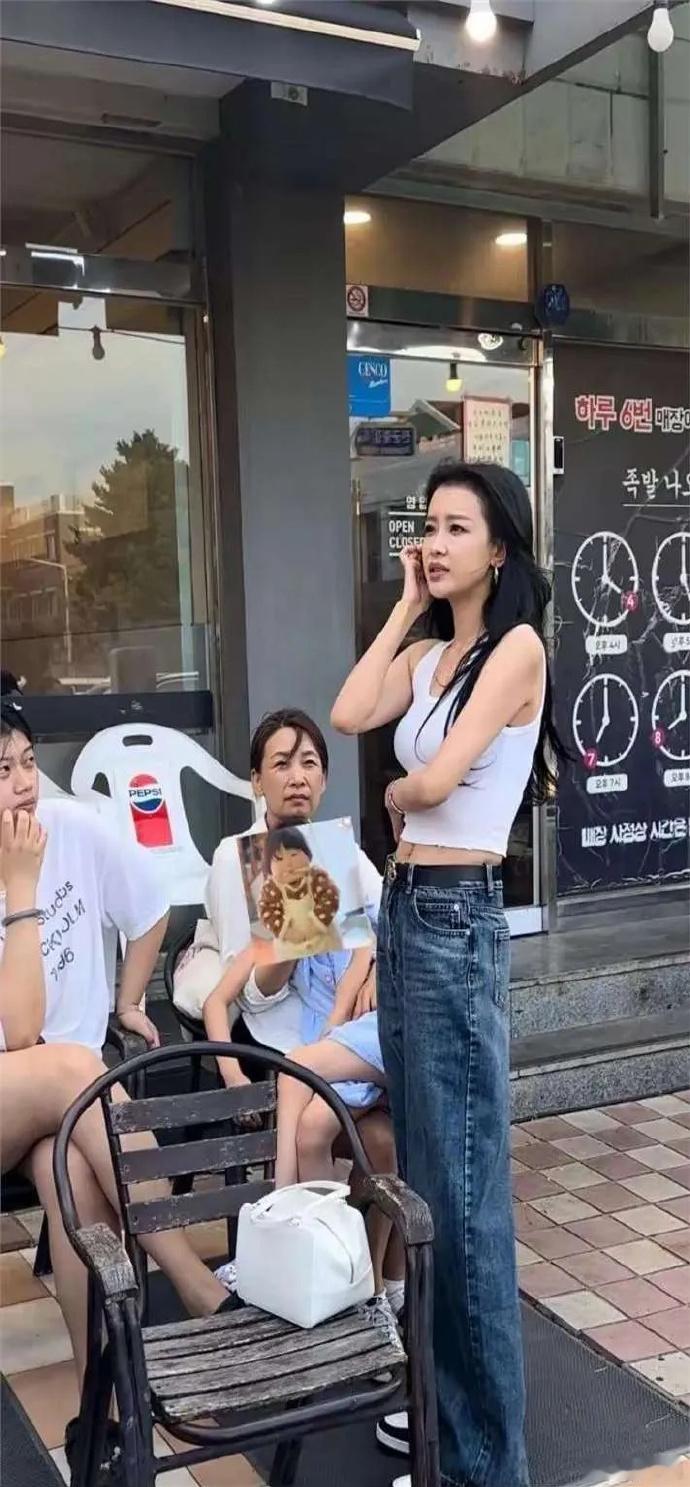 生过孩子的人，肚子真的很轻松 