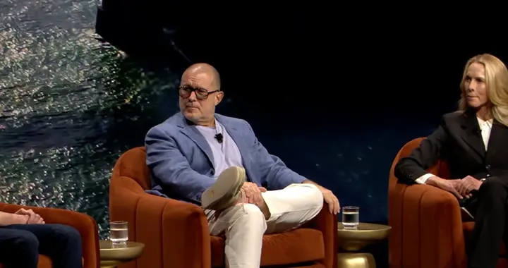 OpenAI首款A(yù)I硬件要來了，兩年內(nèi)問世，阿爾特曼稱想舔一舔原型