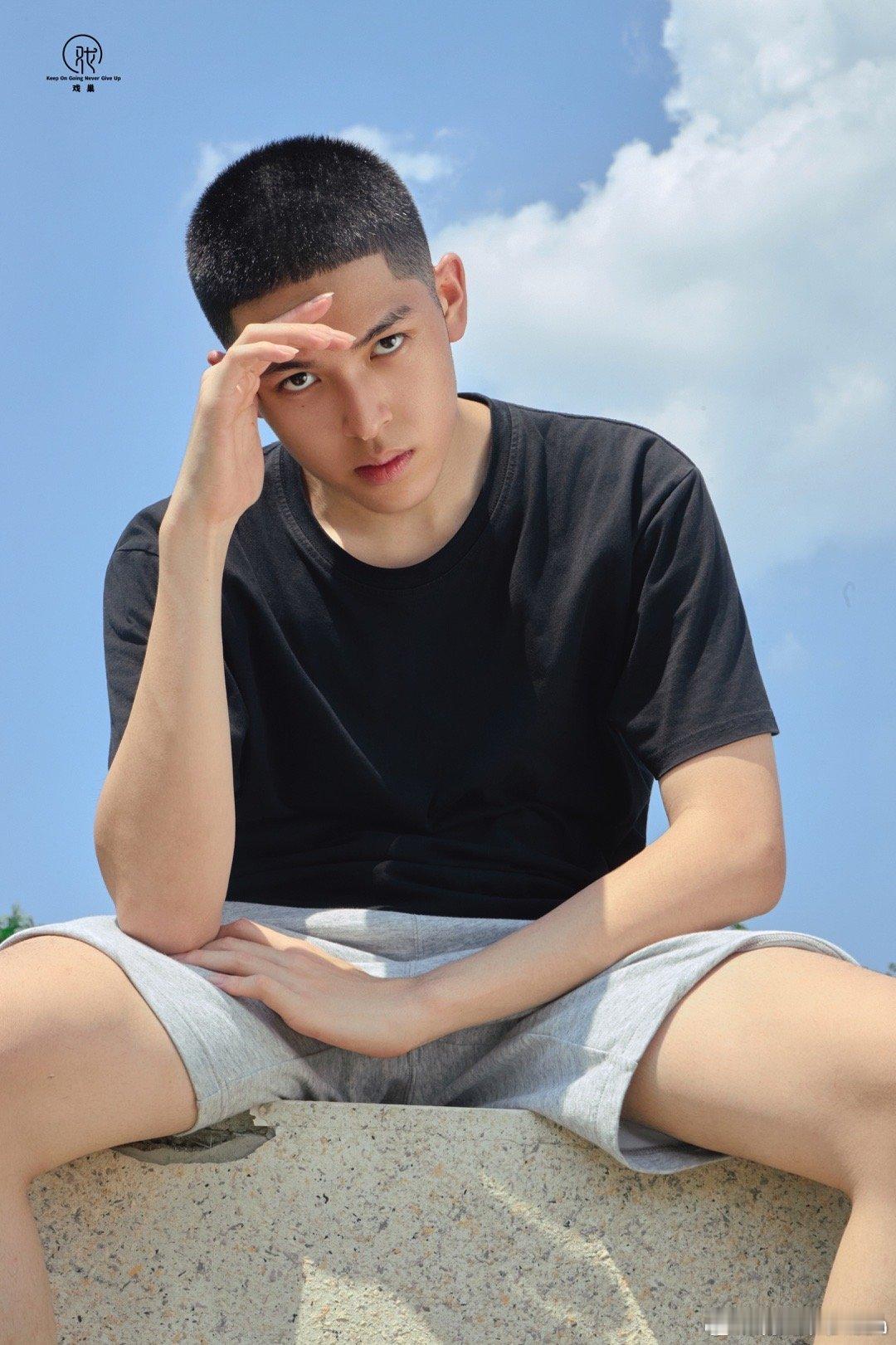 一年级的陈思成参加艺考 青涩的面孔，认真的态度，这段视频让人看到了他最真实的一面