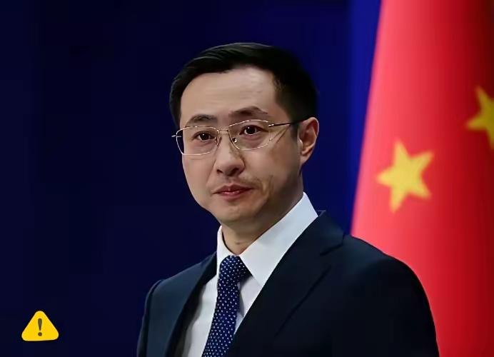 别再死盯美日和台海了！
千防万防，家贼难防。国家安全机关连破要案，揪出的“内鬼”