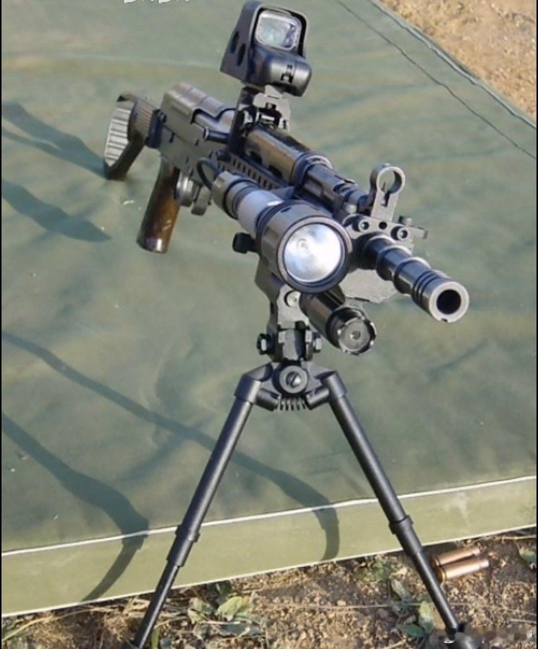 让你们涨涨世面，见识一下顶配豪华版81杠 