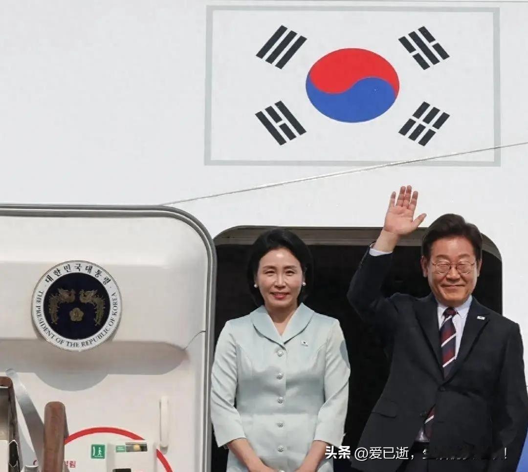 韩国总统李在明还是很亲民的嘛！也看得出还是很受韩国老百姓欢迎的！就是给钱速度总感