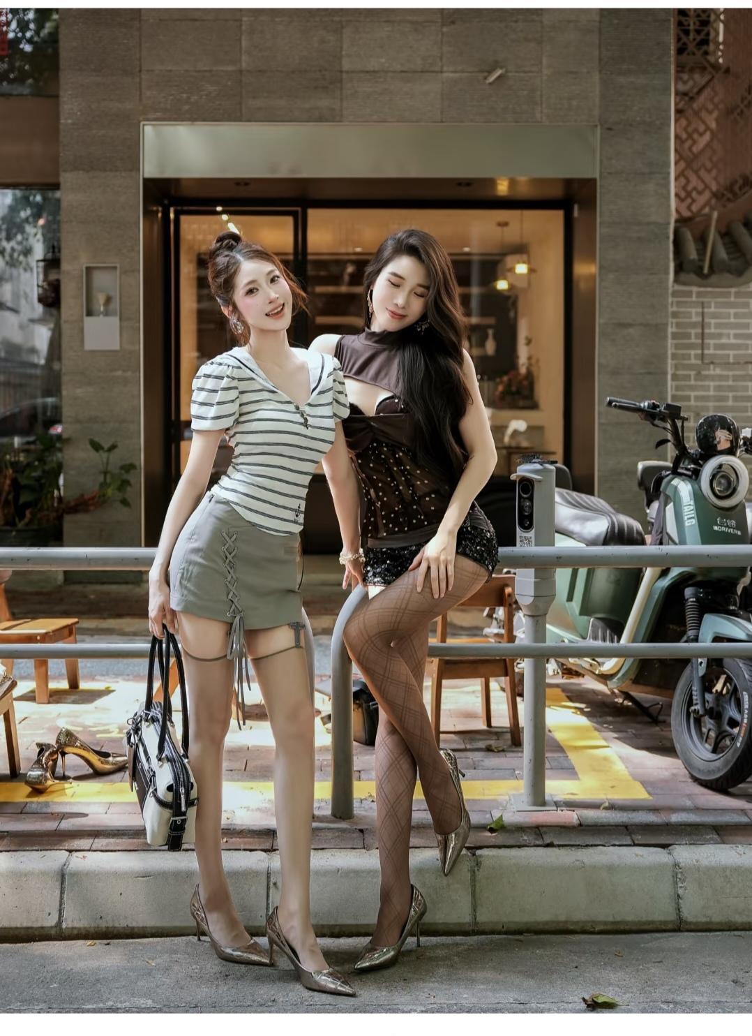 妹妹这个发型，盘起来看着更减龄年轻一些。