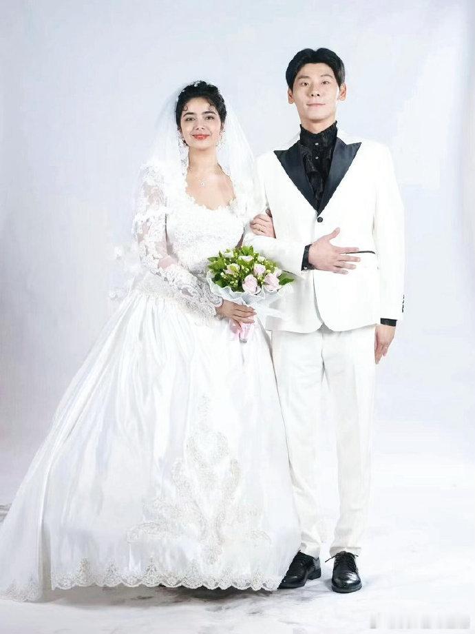 马俊生丽娜婚纱照马俊生丽娜竟然拍过婚纱照 马俊生丽娜竟然拍过婚纱照 