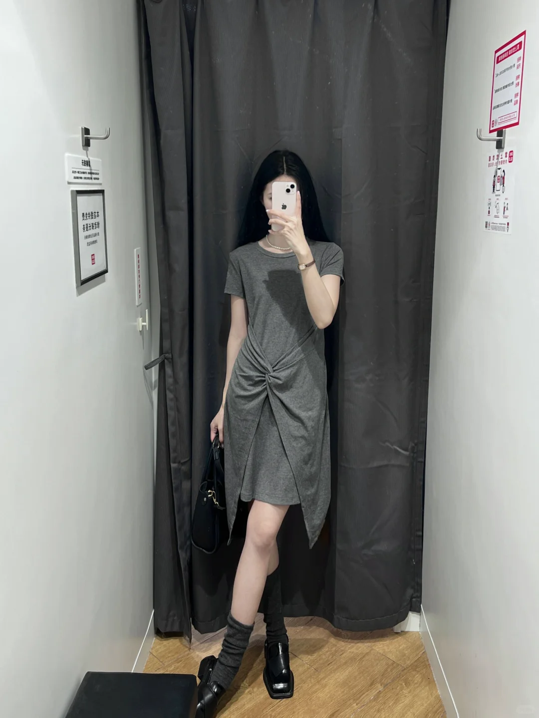 挖到一件超级瘦腰的小裙?😭这套好显瘦好舒服～
