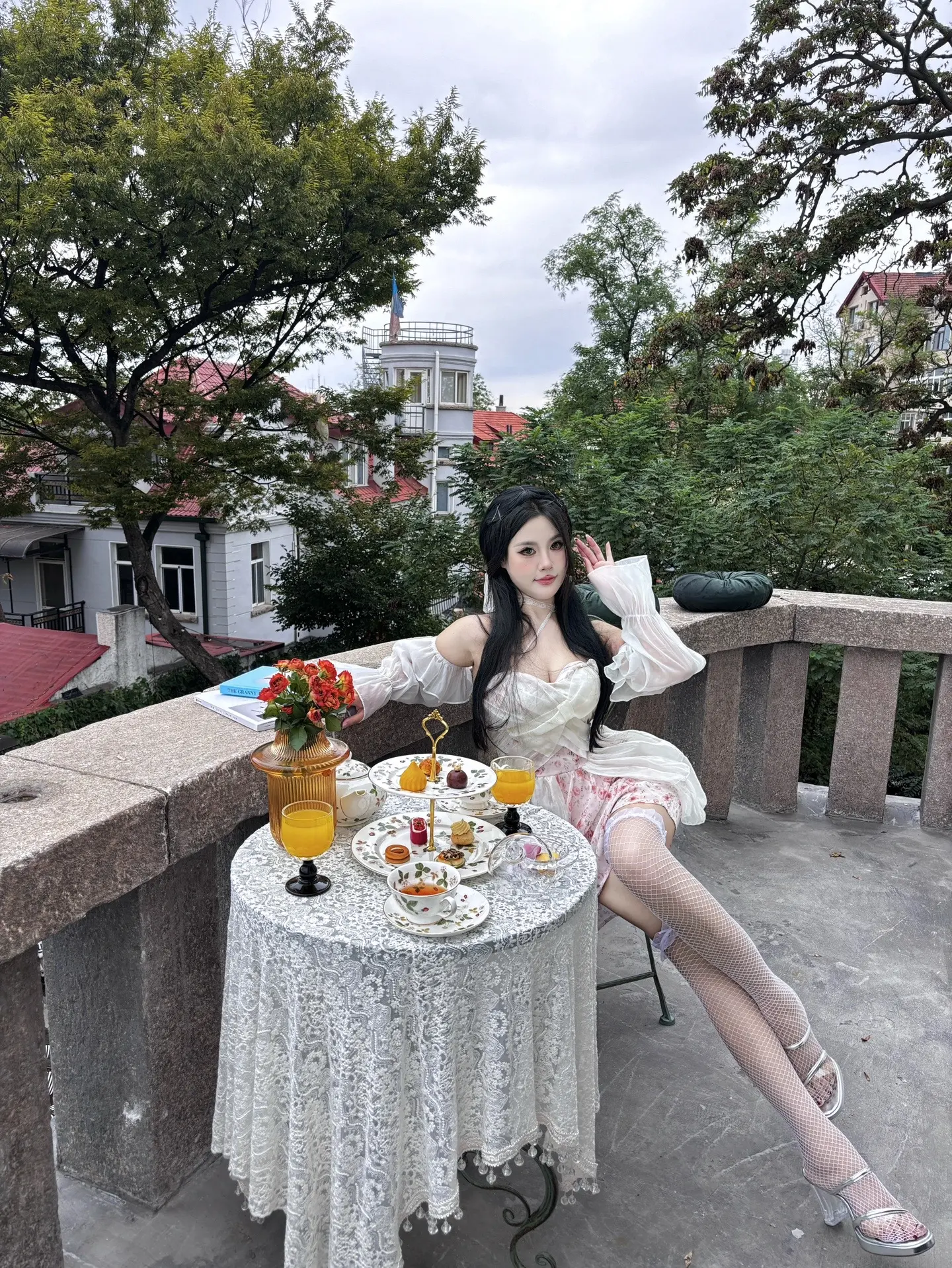 黑丝可以 白丝就不行吗。