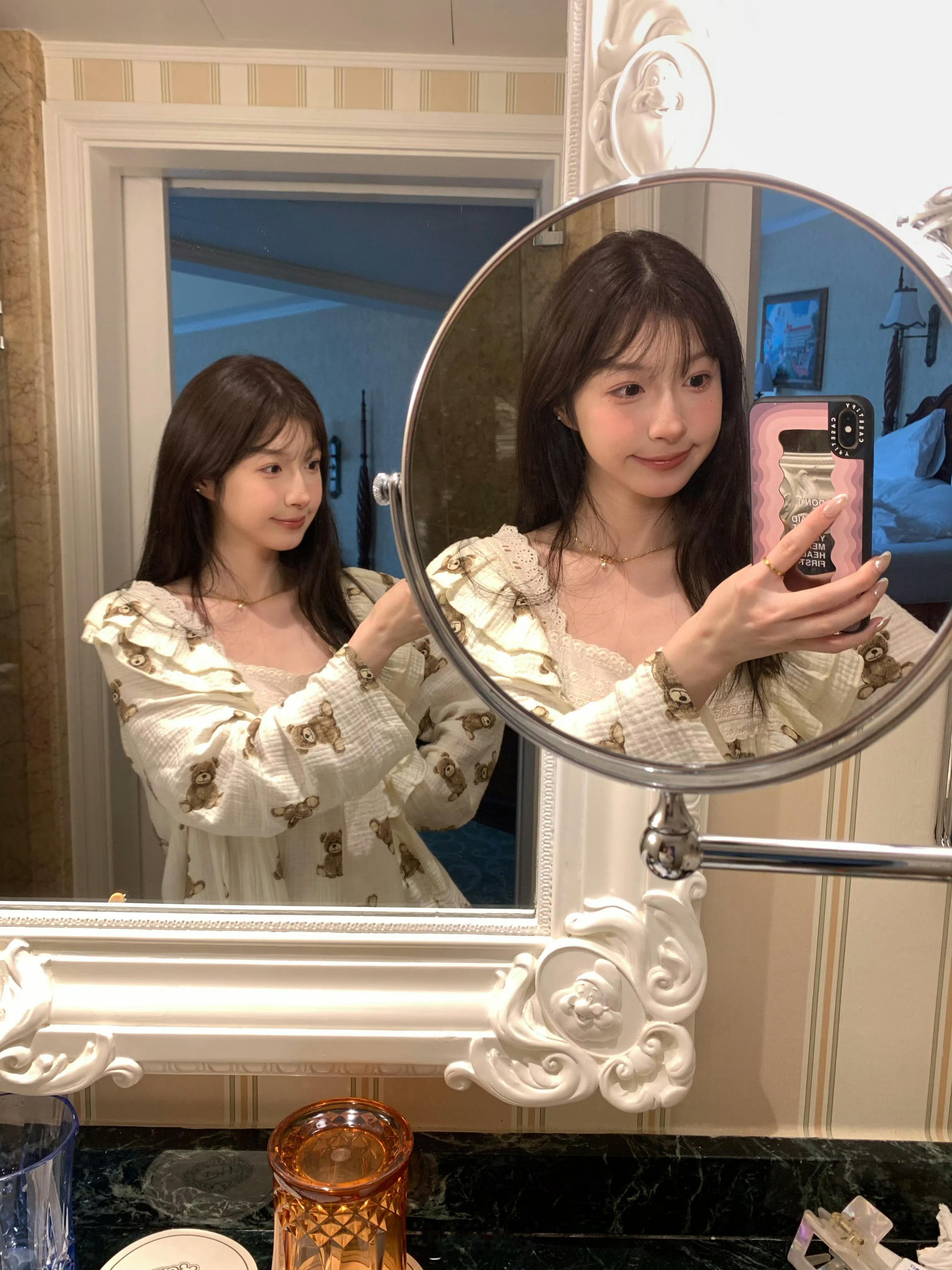 富人新标识：iPhone戴casetify手机壳！ 富人还在用iPhone Xs
