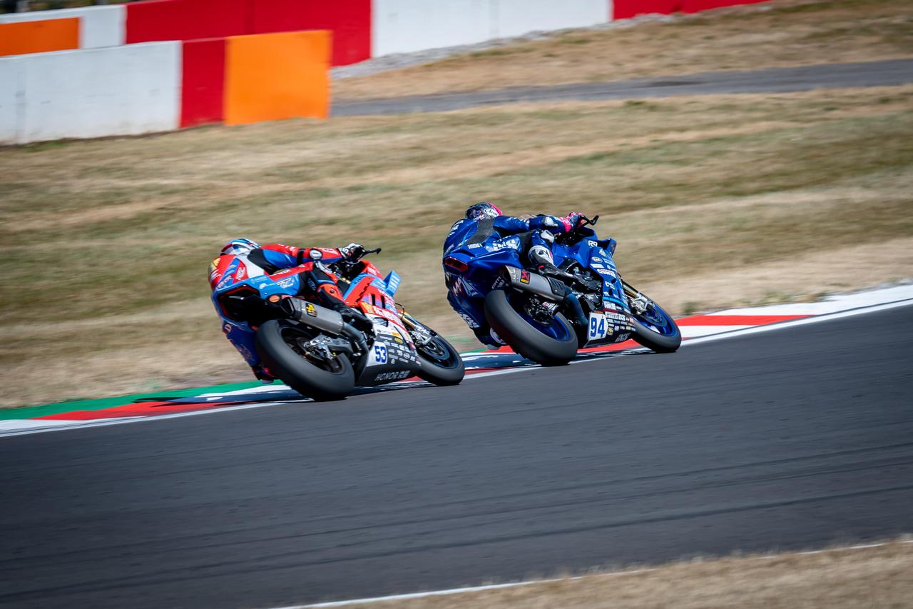 2026 WSBK-法国站：被弯道困住的 “刹车炼狱”
九月初的法国中部，马尼库
