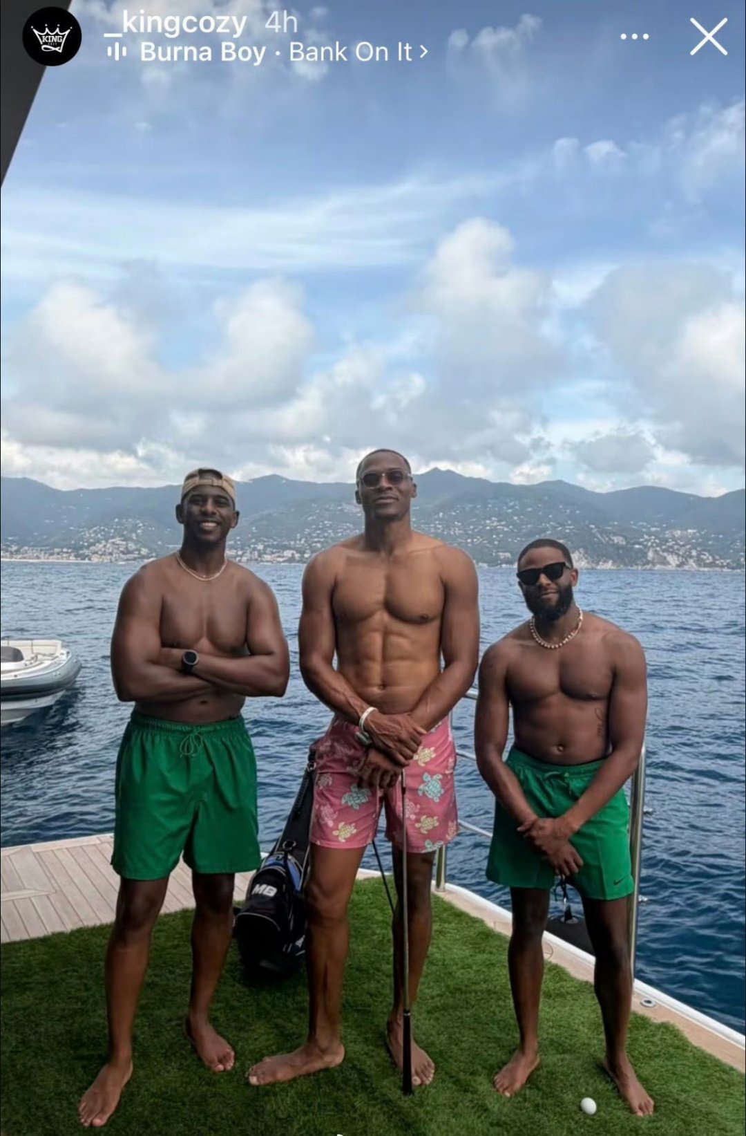 最右换成隆多就完美了[流鼻血][流鼻血][流鼻血]nba吐槽大会炮拳警告NBA[
