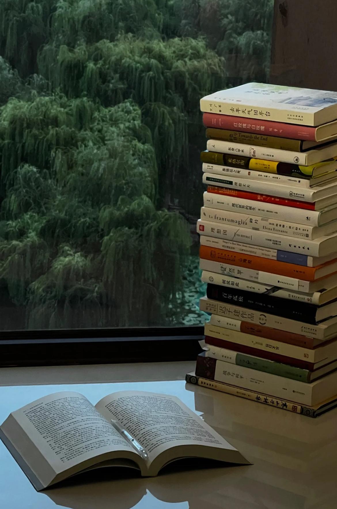 1. 半盏浊酒话平生

2. 几卷闲书伴故人

3. 两曲清弦诉寸心