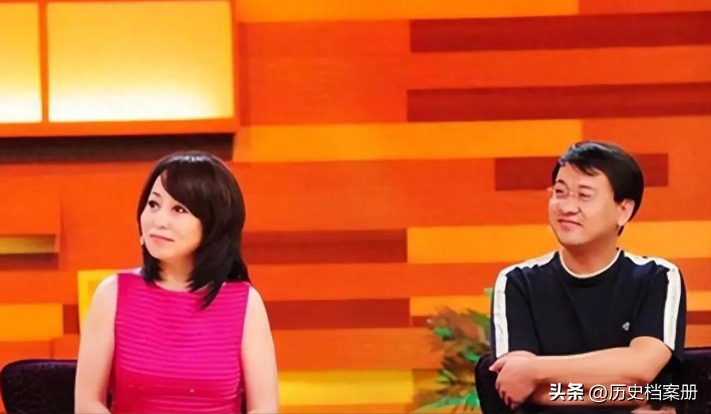 2005年，41岁的河南女富豪李巧林爱上了22岁的男下属，没想到，在50岁时，她