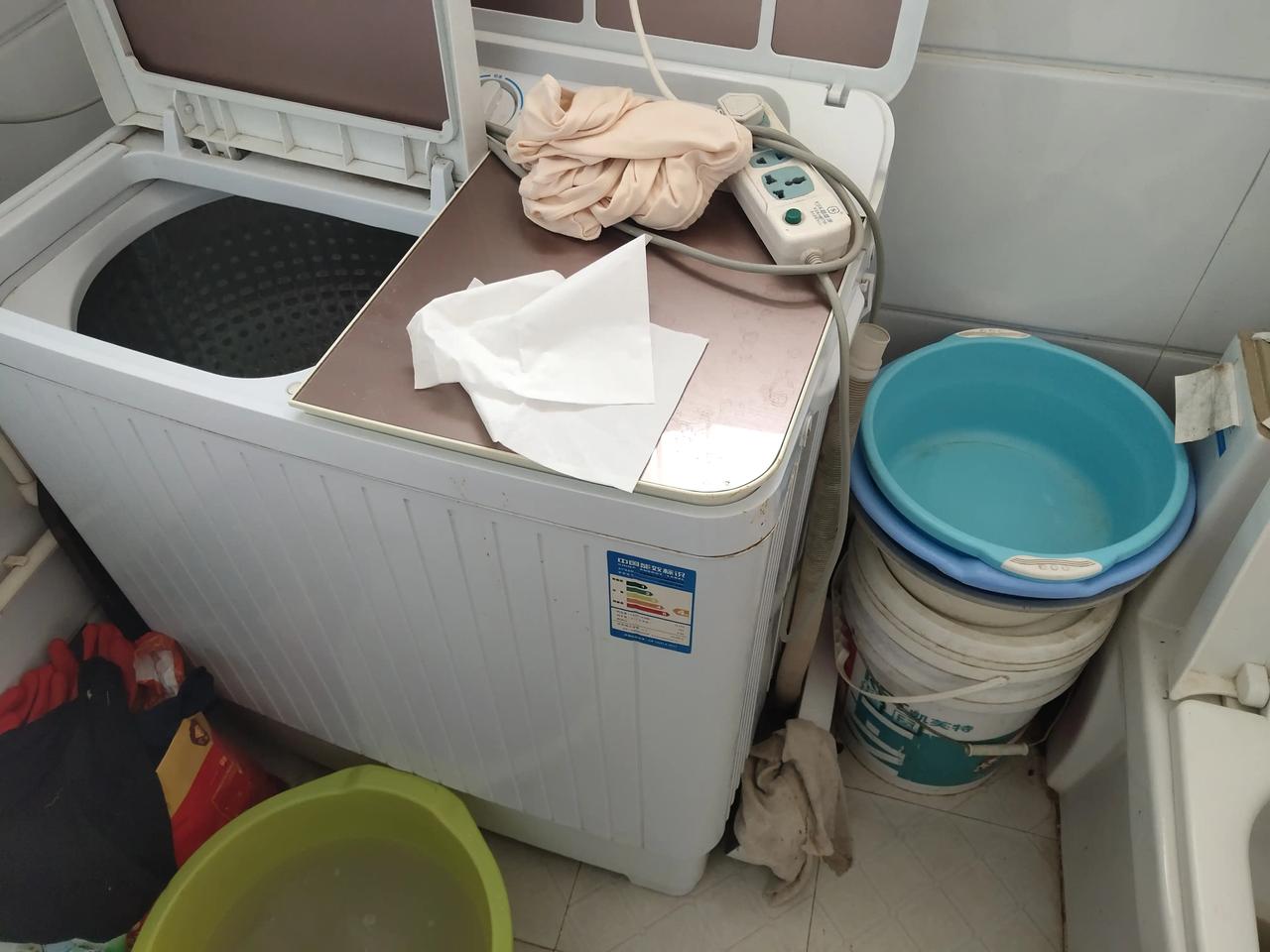 有没有比我妈家更邋遢的……脏，乱，差，
本来住娘家是个挺开心的事情
可是每次风尘