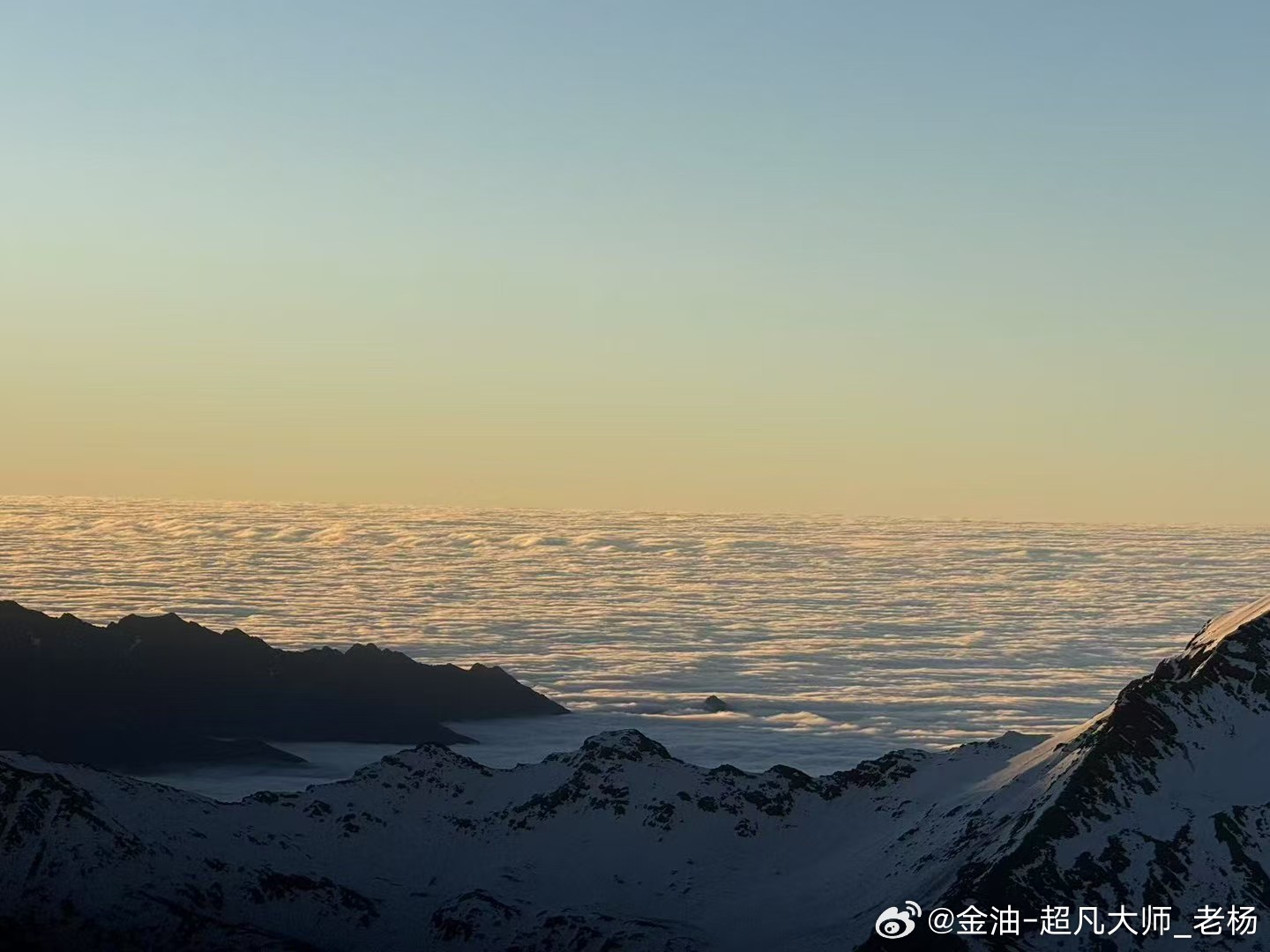 每个人都有属于自己的人生道路，无论一路平坦顺畅，还是满是坎坷崎岖，只要是自己用心