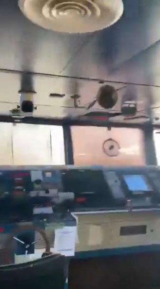 【在黑海袭击一艘土耳其商船】据当地媒体报道，一艘悬挂土耳其国旗、从乌克兰驶往土耳