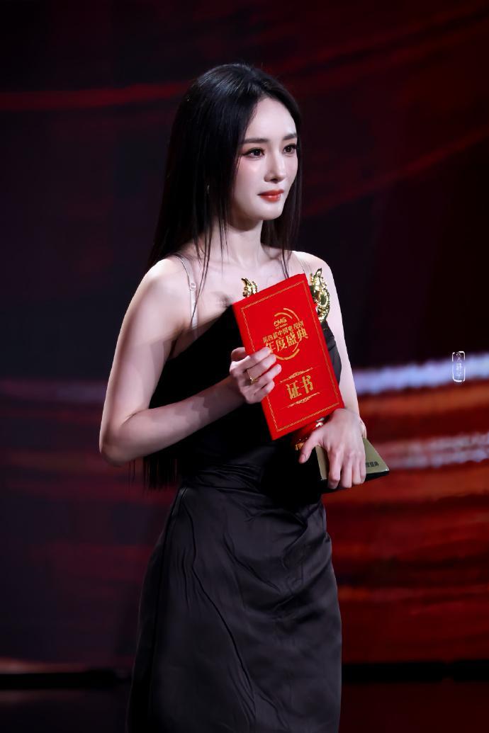 内娱视后百花齐放！六位女星各揽重磅奖项 
