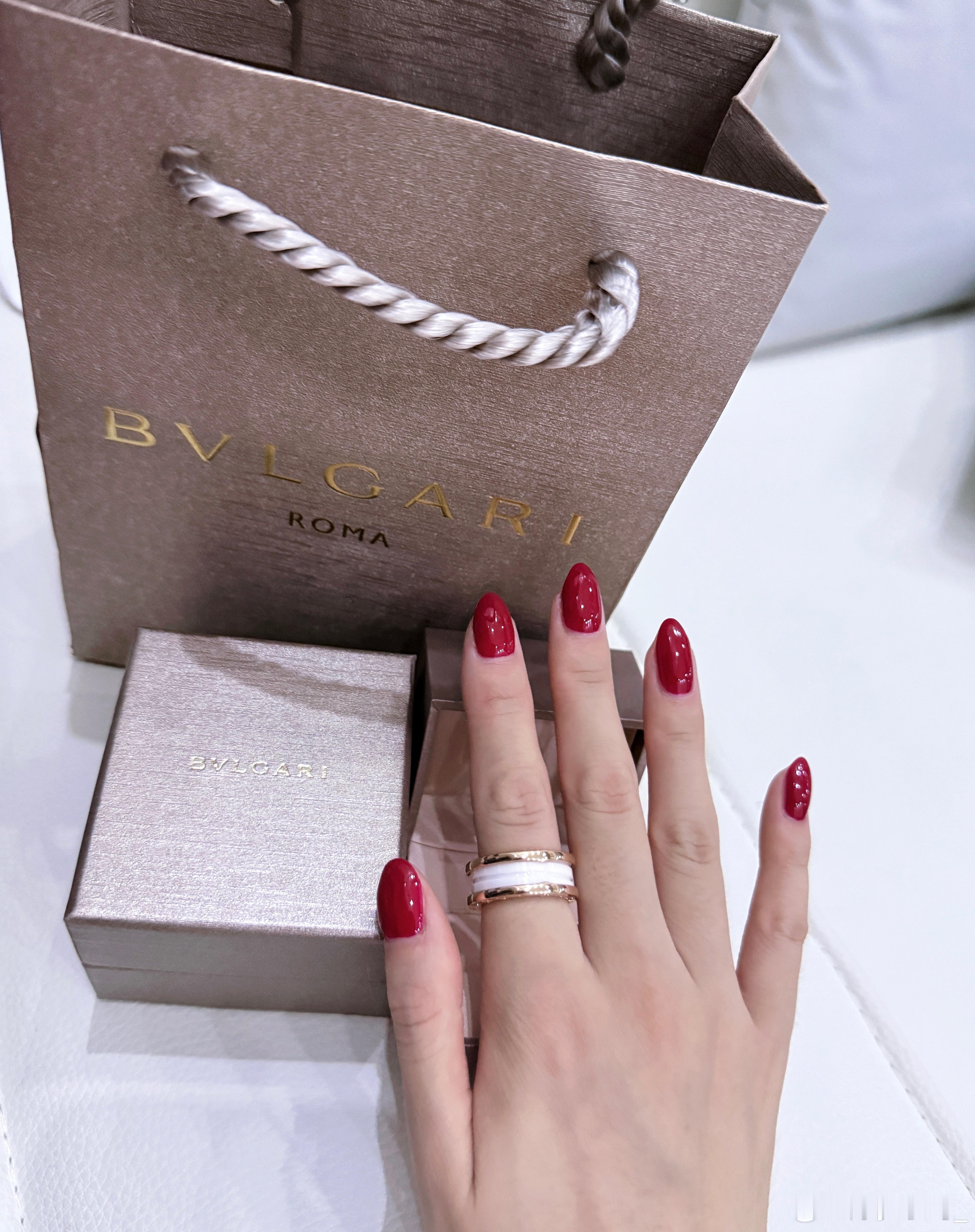 喜欢的戒指💍🥳记录治愈 ​​​