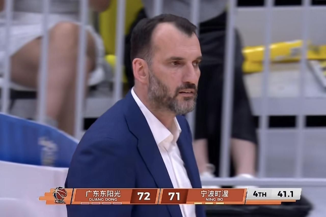 在昨晚广东男篮与宁波男篮的比赛中，由于最后时刻，宁波球员鲁吐布拉的三罚不中，最终