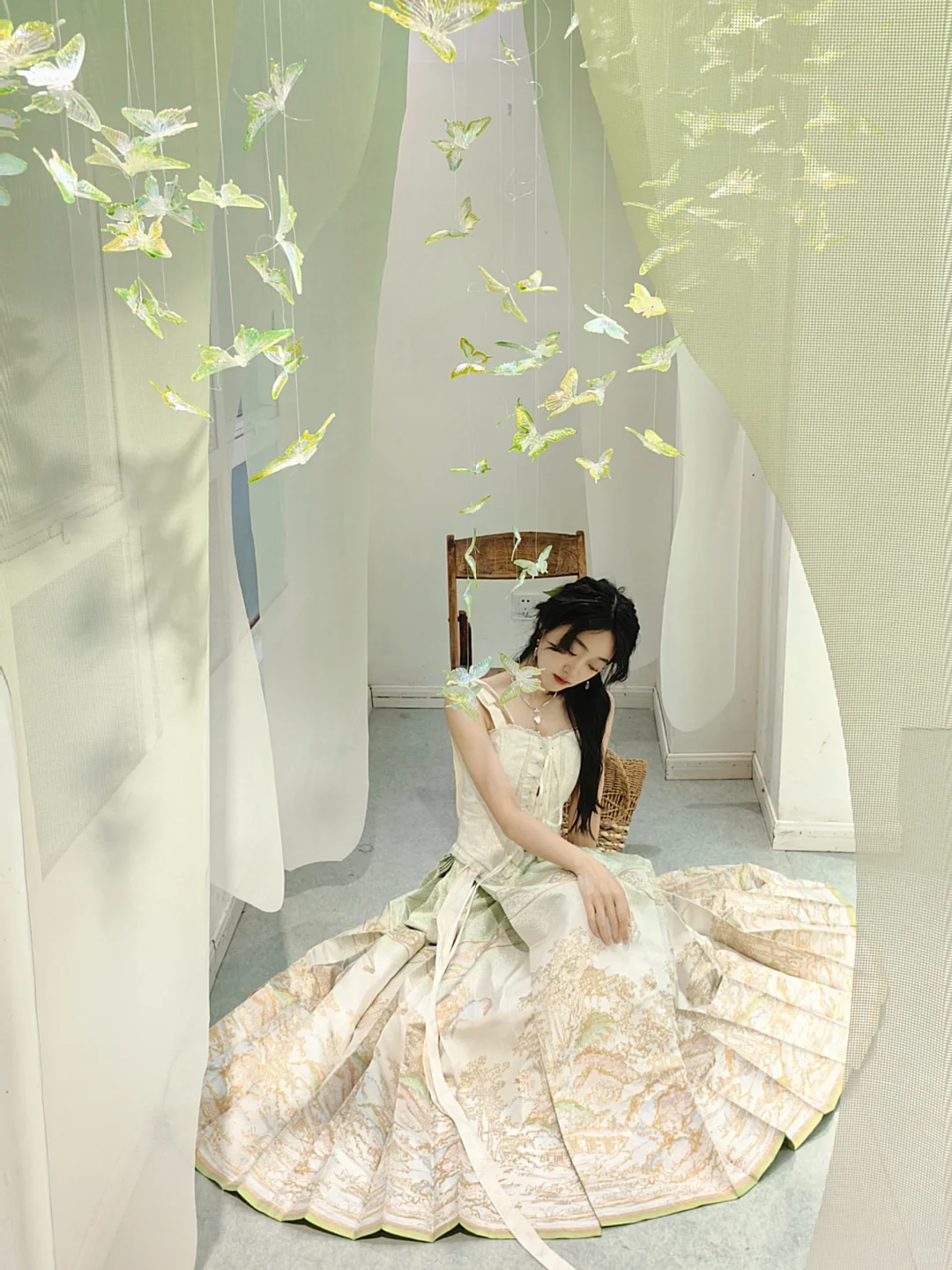 穿马面裙去赴一场春意盎然的展