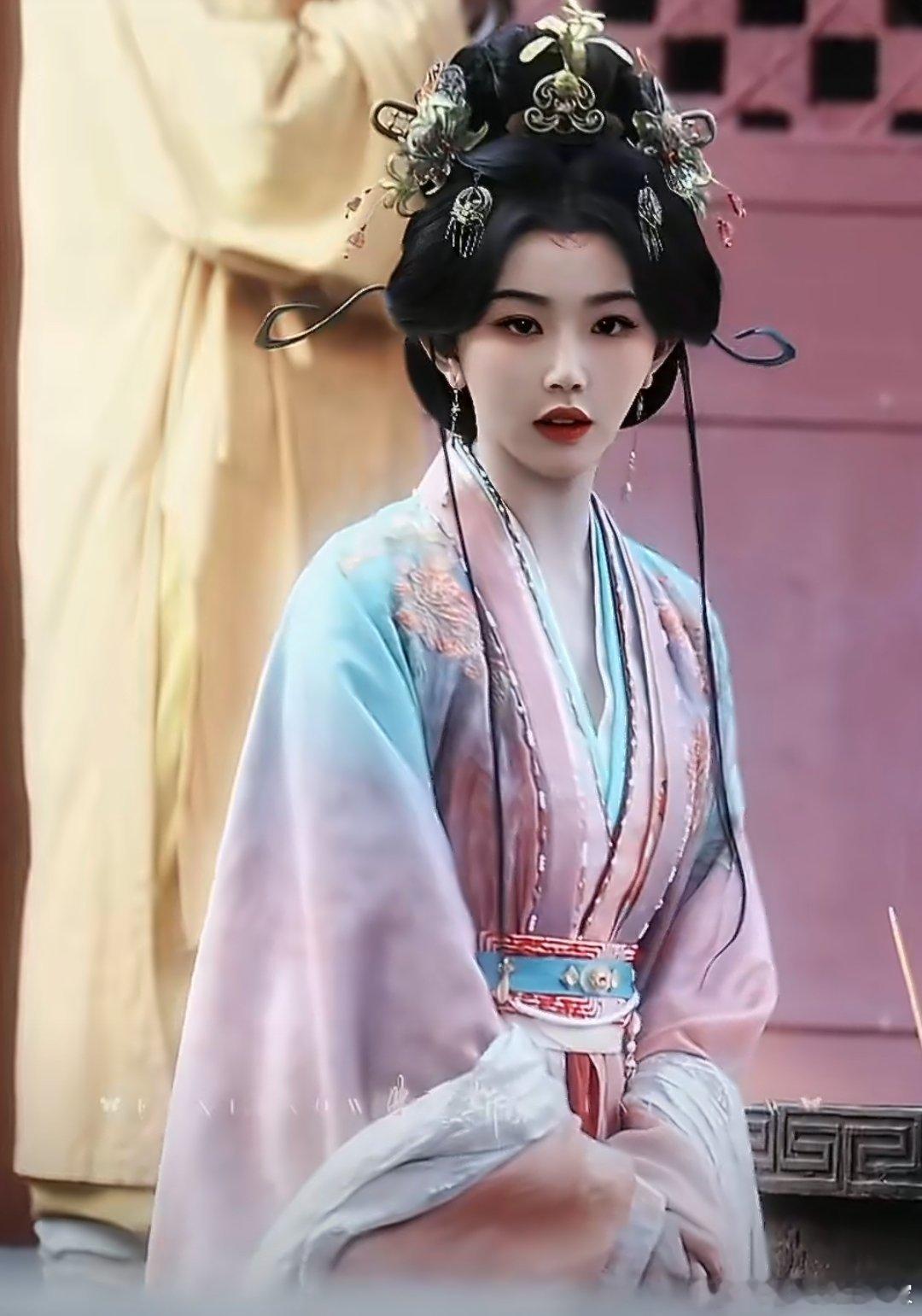 孔雪儿《昭阳公主》李述的几套路透，都挺好看的，魏晋风 