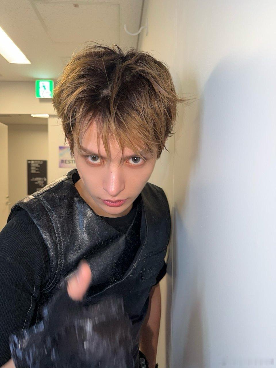 赵雨凡JAMES  🦅赵雨凡全能制作人 JAMES JAMES JAMES ❤