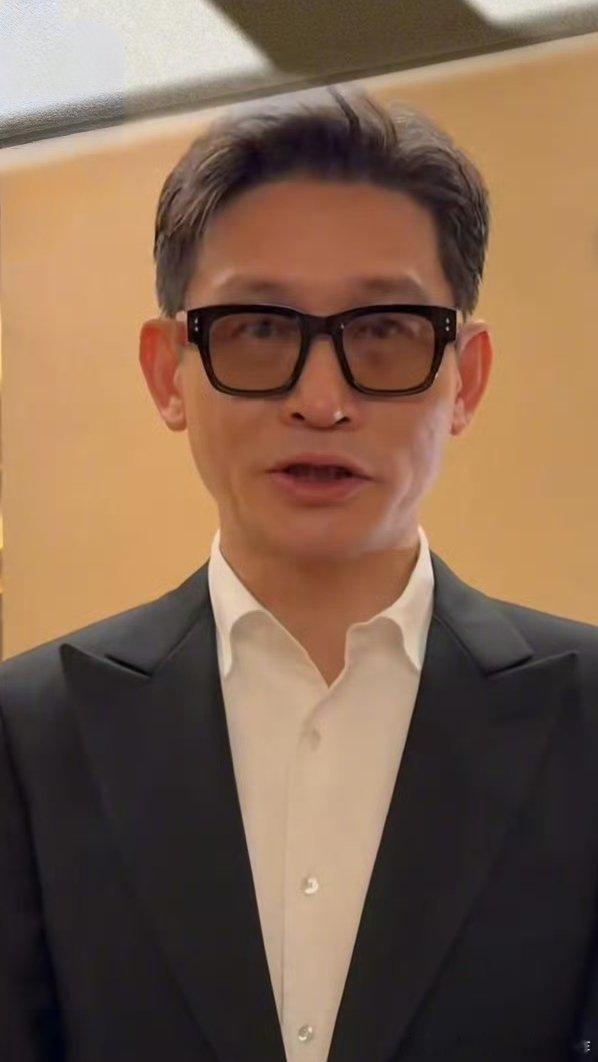 适合演中年长者的几位演员 