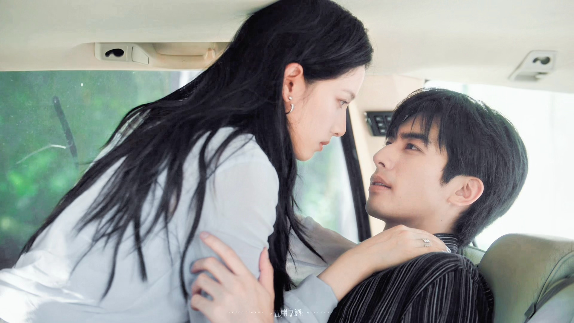 再看n遍这个咬嘴陈异嘴都被亲花了啊啊啊😵💫🥵 