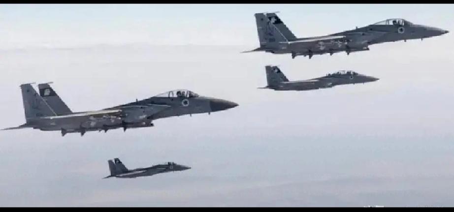 以色列自研战机很有水平。像F - 15IA，这是F - 15EX的以色列特供版，