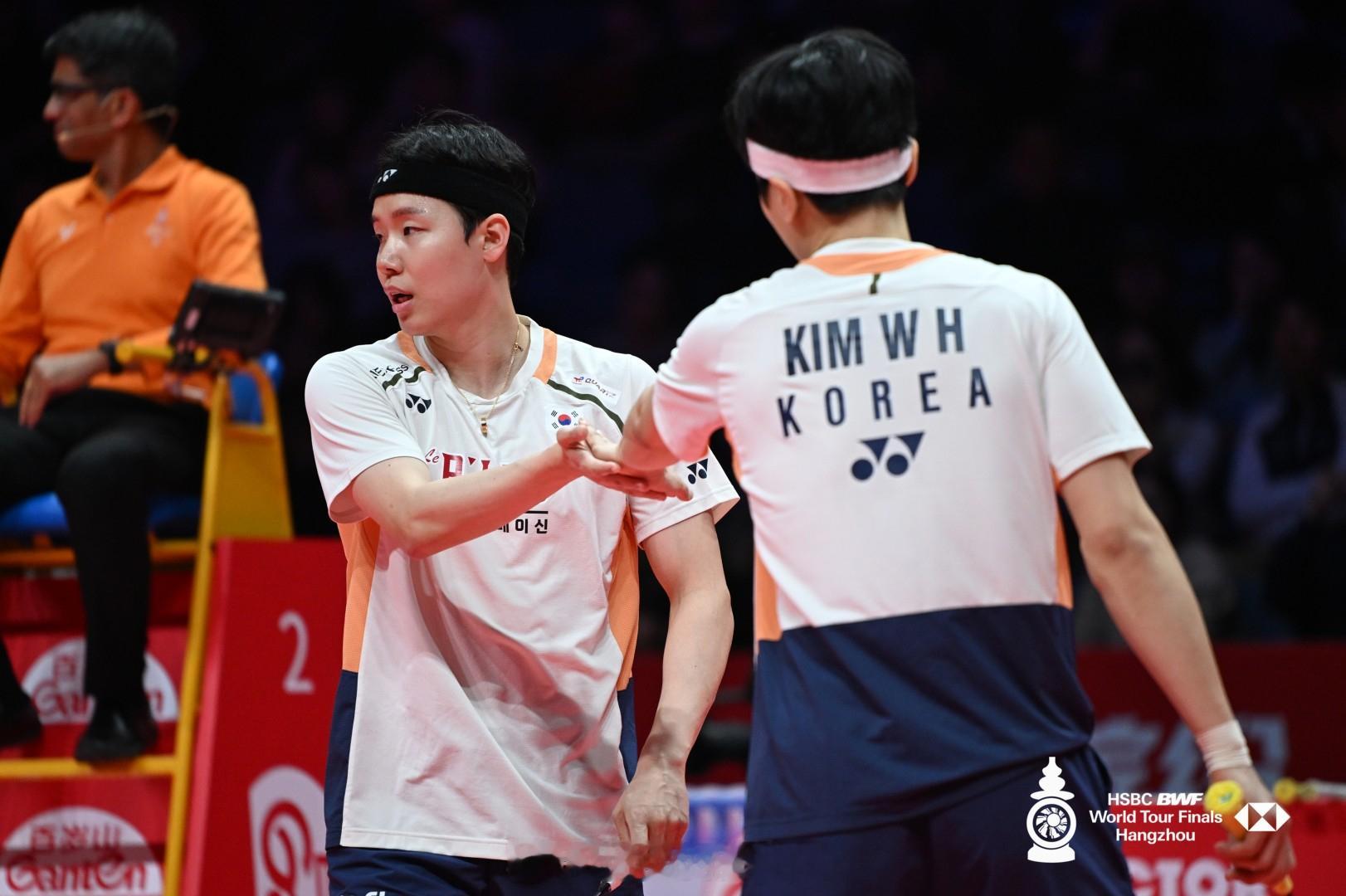 2025年世界羽联年终总决赛 照片记录金元浩 徐承载 21-19, 23-25,