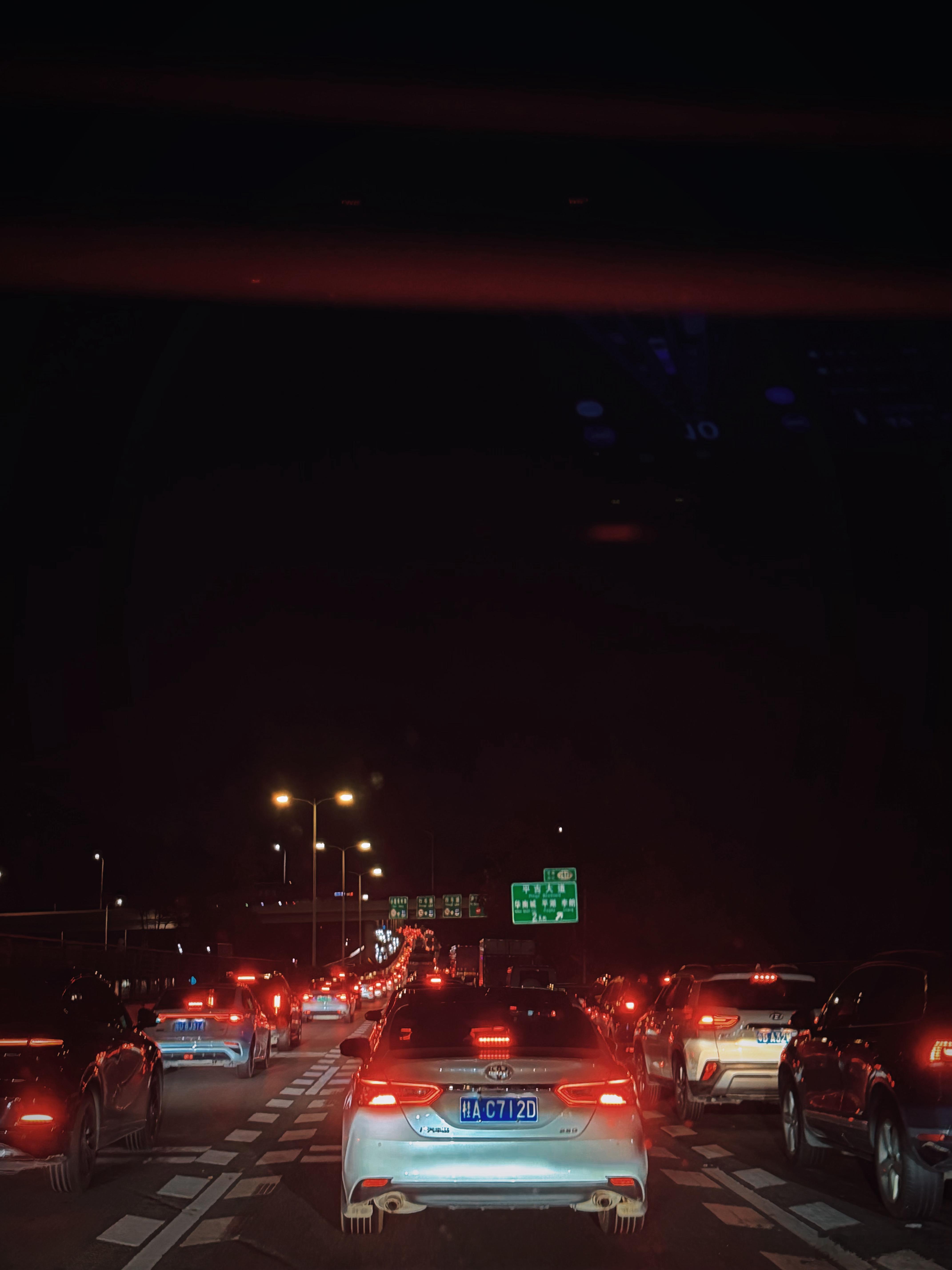 堵在路上了吗朋友们。 深圳