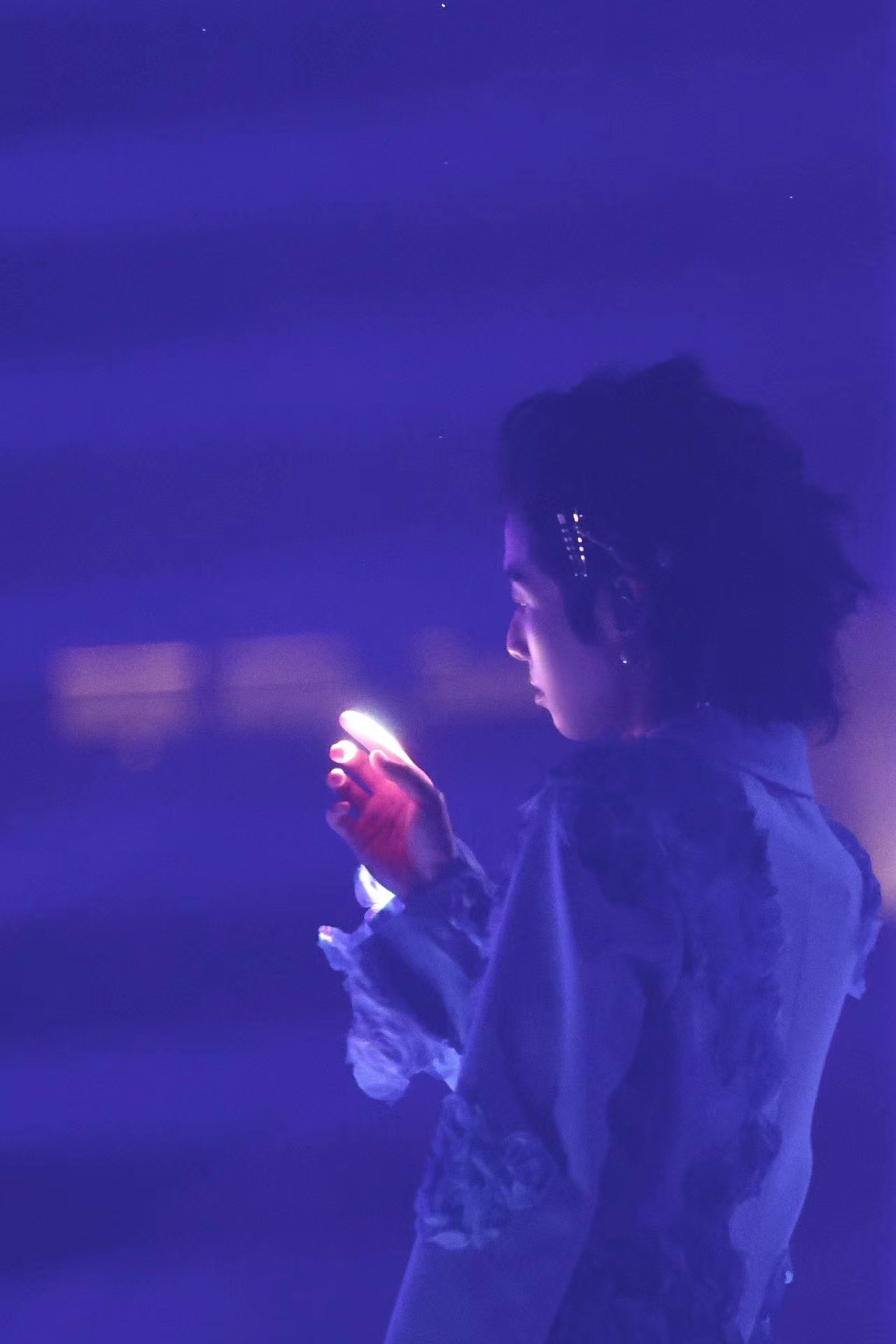 #华晨宇粉丝画出二维码购票# 谁懂，火星姐们果然都是专业的，二 维 码还能画出来