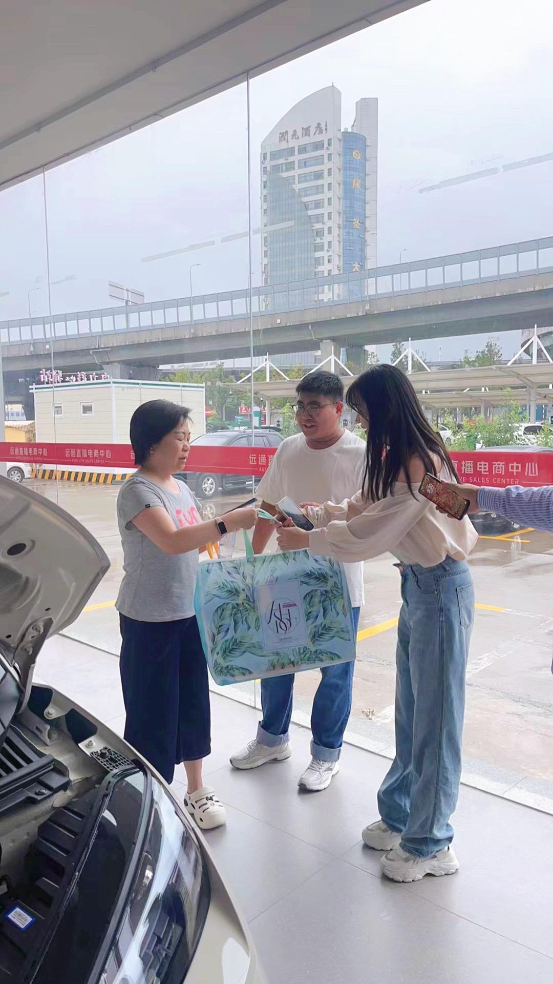 恭喜粉丝喜提爱车，有海鸥，有mini，有宏光mini，熊猫mini，海...