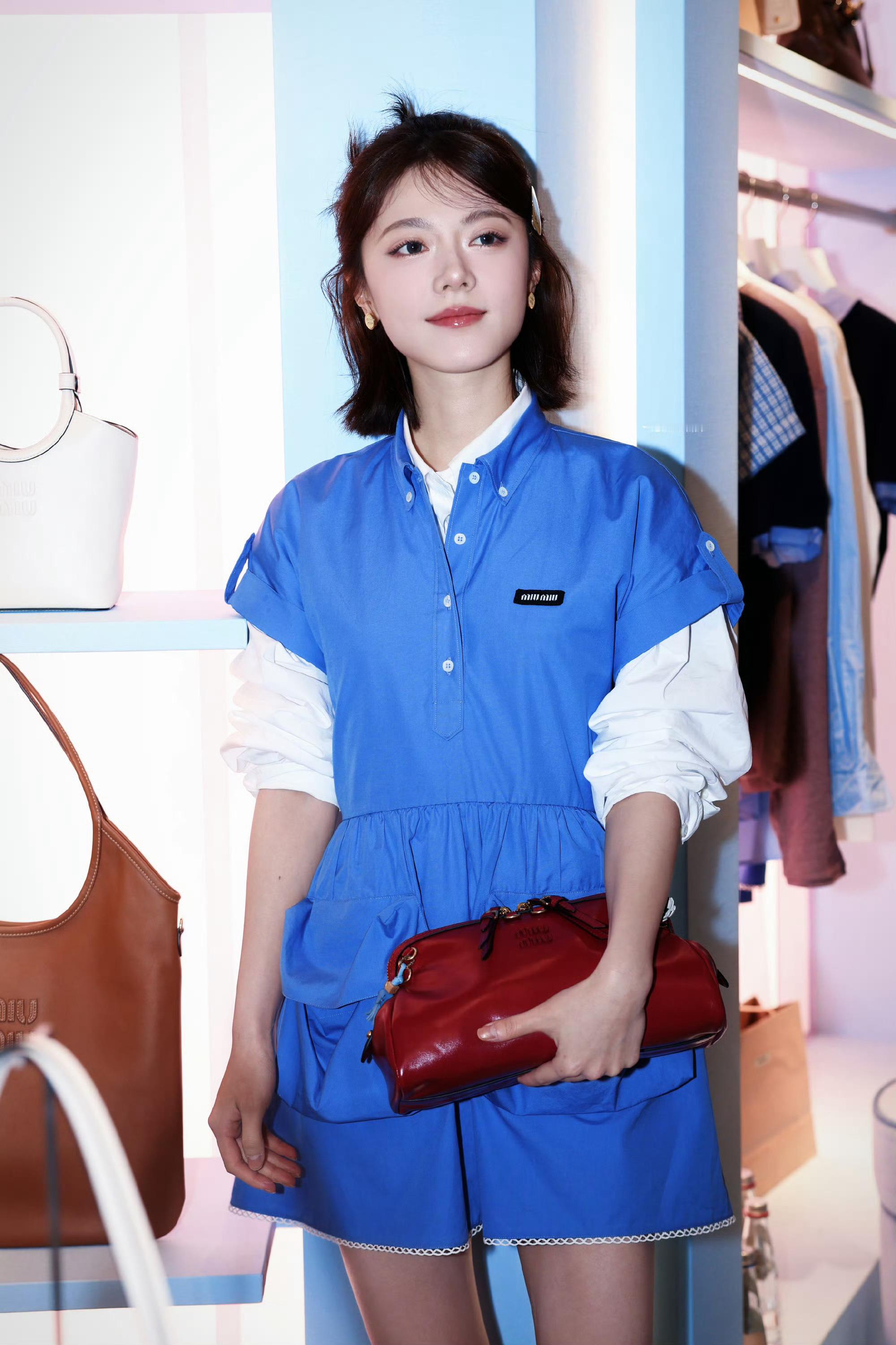 今天也是miumiu女孩一枚，短发麦太灵了，赵今麦我家满分女来的～ 