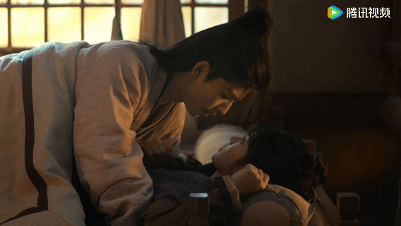 逐玉全上桌 谁懂啊家人们！《逐玉》全员上桌太好嗑了，征香玉瑾、不齐而俞每一对都戳