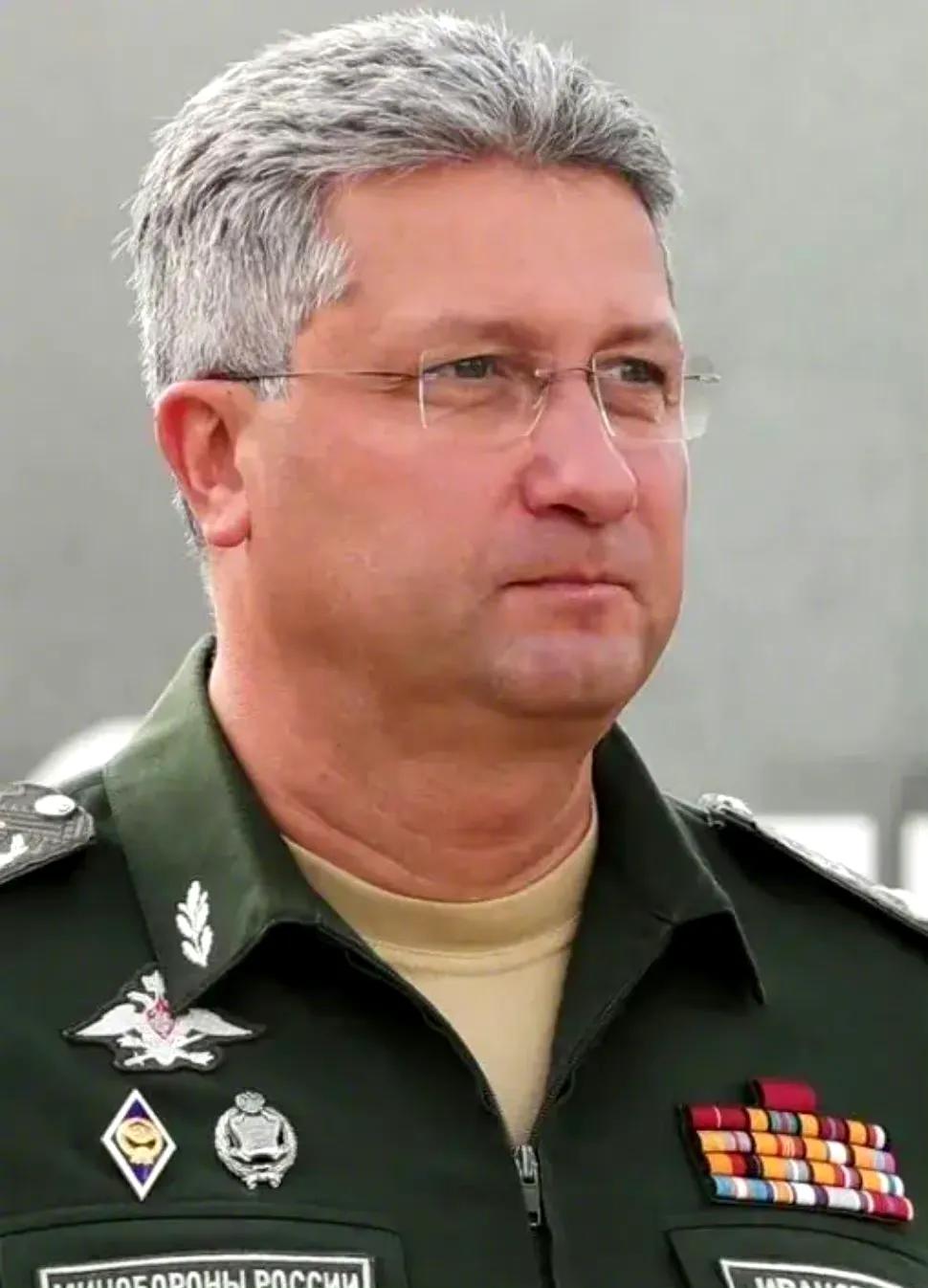 #俄罗斯副防长被解职# 铁木尔，也叫帖木儿，使用这个名字的俄罗斯人非常多。这都是