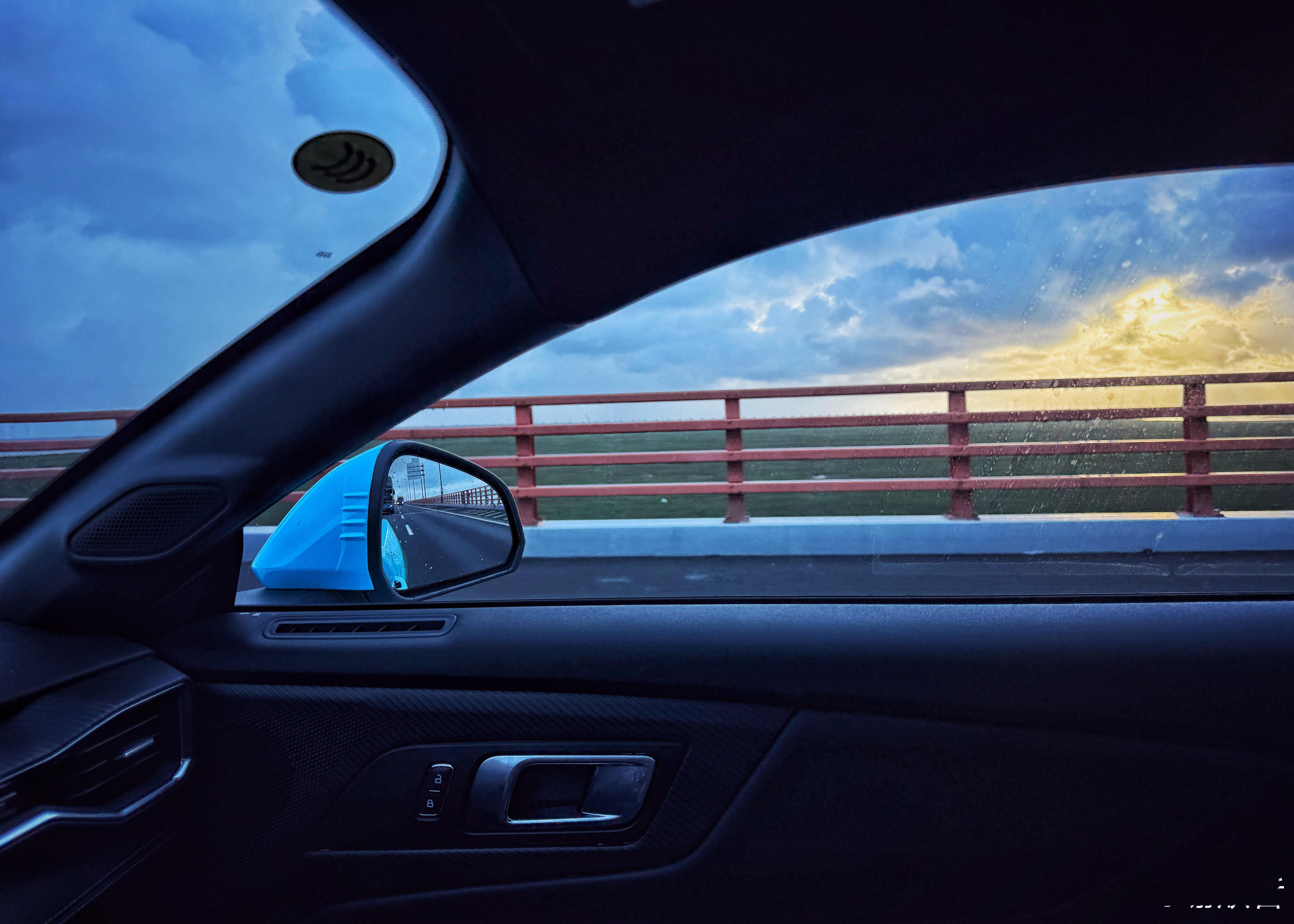 今天路上最喜欢的瞬间，杭州湾跨海大桥🌉🌄欣哲频道自驾  ​​​