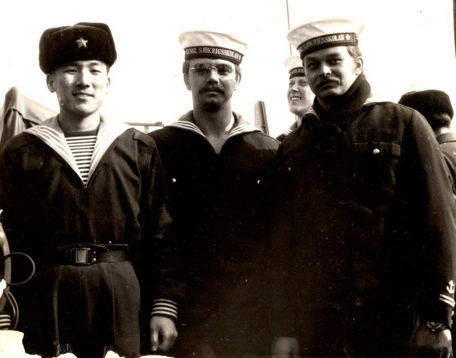 🇸🇪🇨🇳 1983年，瑞典海军学员在中国两张原始照片，记录了一位未具名的