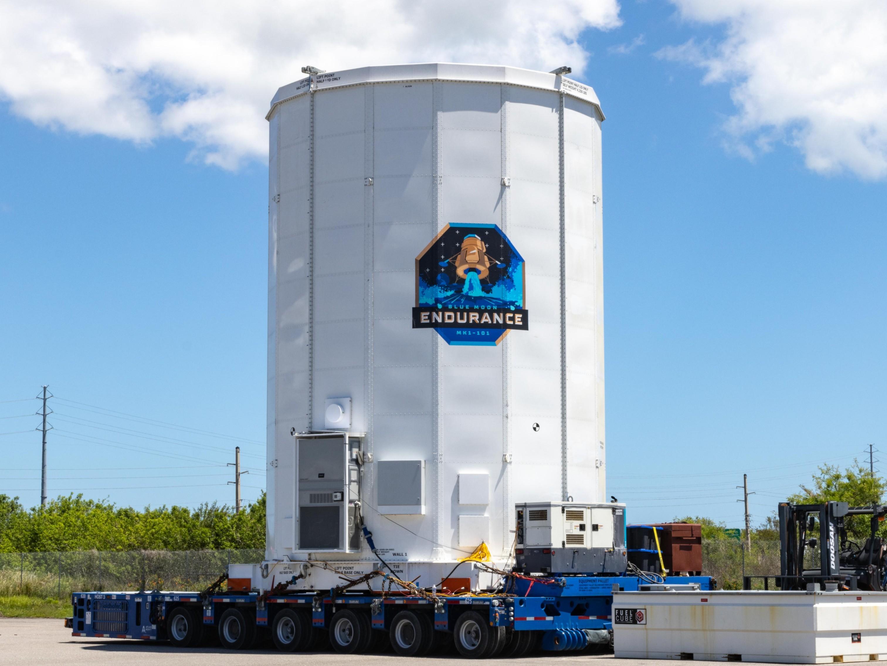 【Endurance月球着陆器运抵佛罗里达，准备进行系统测试与湿彩排】Blue 