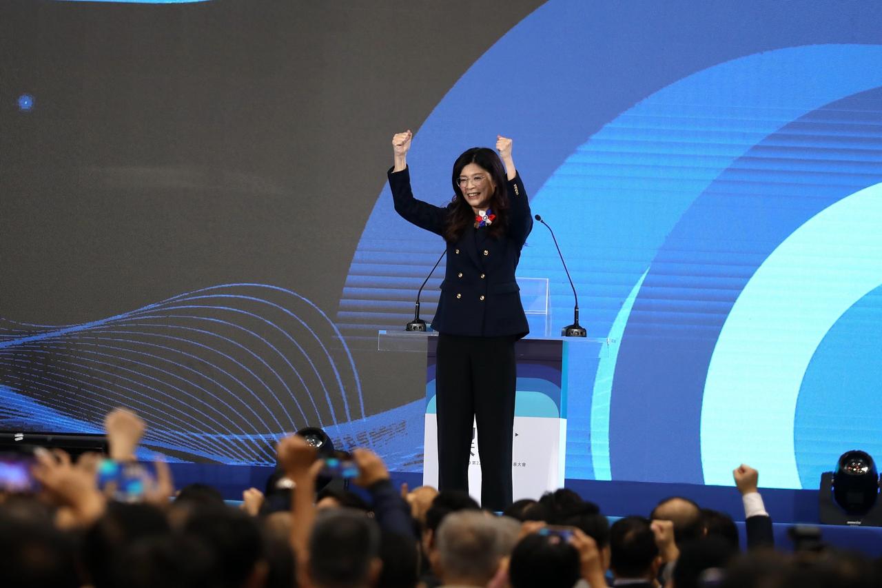 从2025年11月公开表达访陆意愿，到2026年3月30日接到大陆的正式邀请，郑