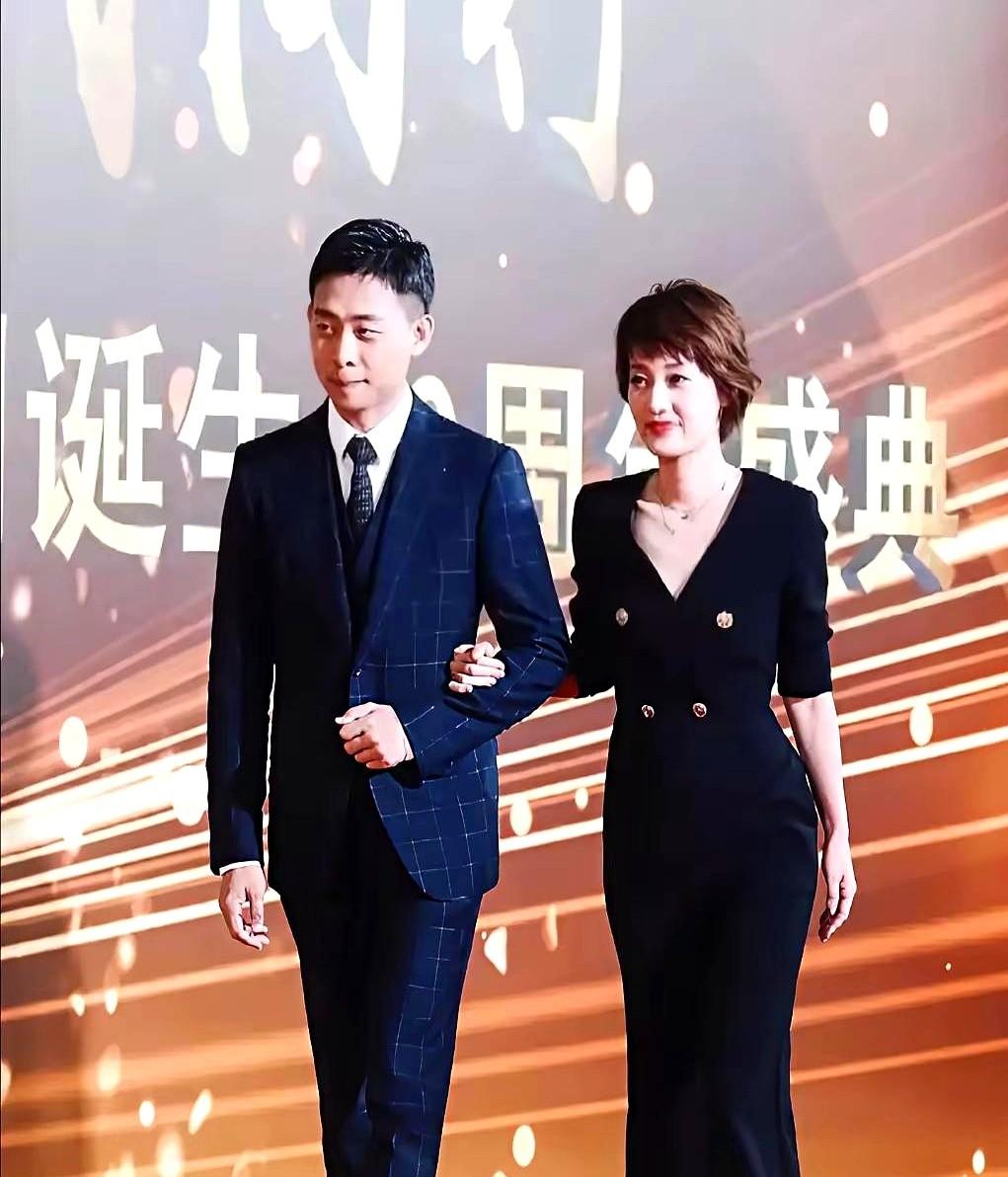 马伊琍这状态，真不是随便说说的。

最近47岁的她走红毯，那叫一个惊艳，一条鱼尾